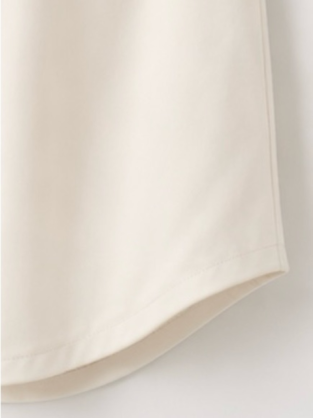 Jodifl Ivory Faux Leather Flutter Sleeve Top Size M Chic Boutique Blouse - Picture 7 of 7